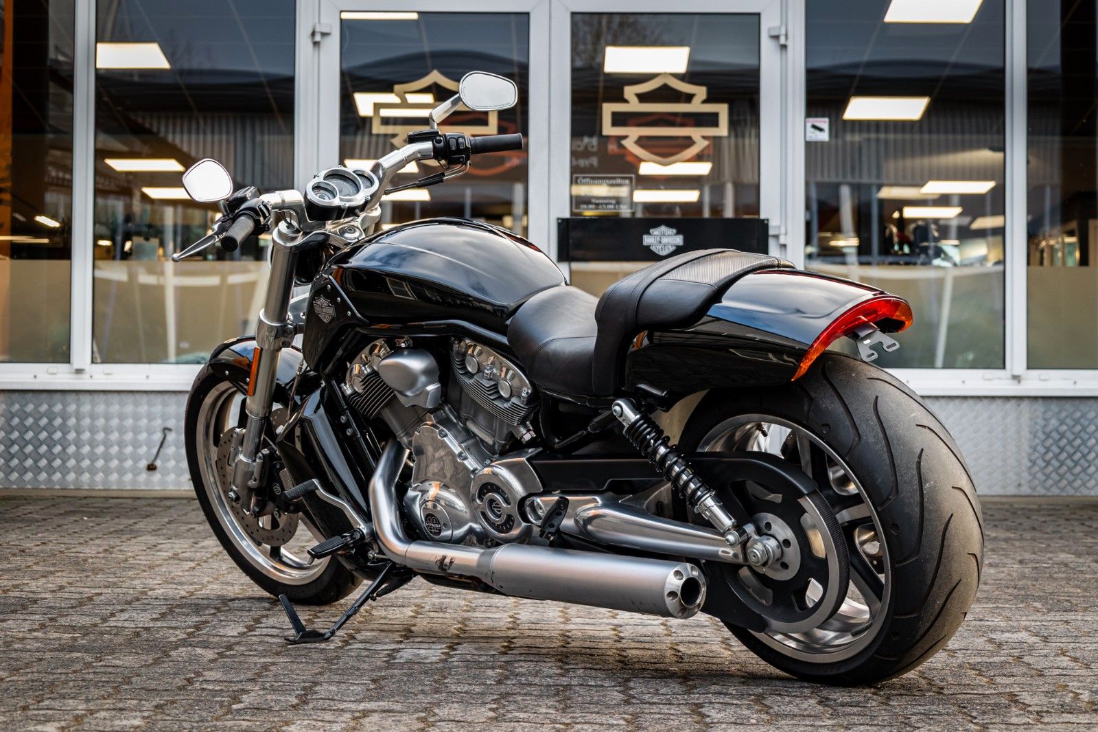 Fahrzeugabbildung Harley-Davidson VRSCF V-Rod Muscle 1250 - 240er Reifen