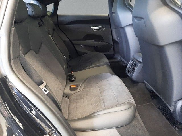 Fahrzeugabbildung Audi RS e-tron GT quattro PANO StdHz Matrix HuD 21"