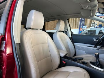 Nissan Qashqai Tekna *Navi*AHK*Panorama*
