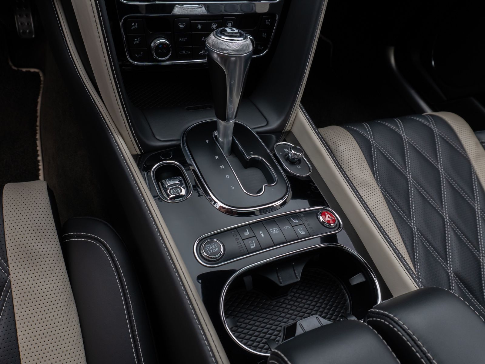 Fahrzeugabbildung Bentley Continental Flying Spur W12 Mulliner by Concord
