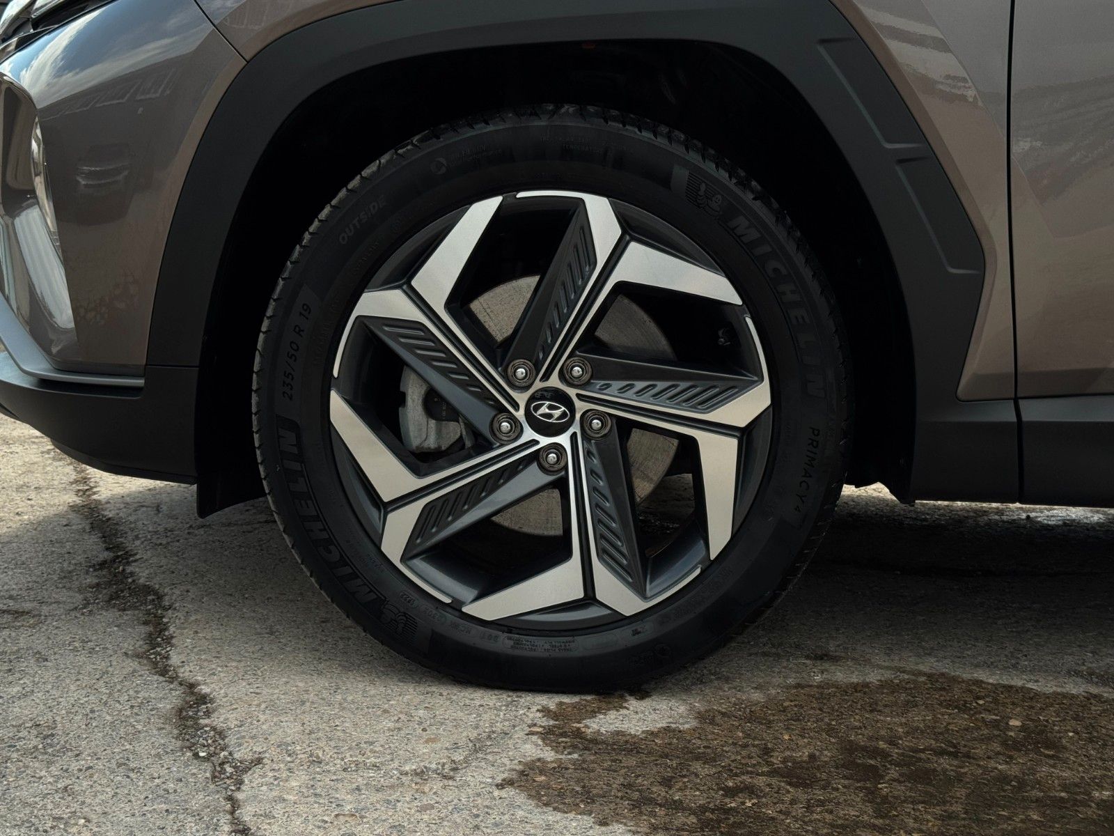 Fahrzeugabbildung Hyundai Tucson 1.6 T-GDI PHEV 4WD CarPlay Kamera Temp
