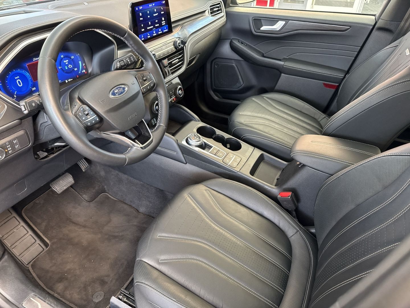 Fahrzeugabbildung Ford Kuga Hybrid Vignale/Hagelschaden/AHK schwenkb/Pa