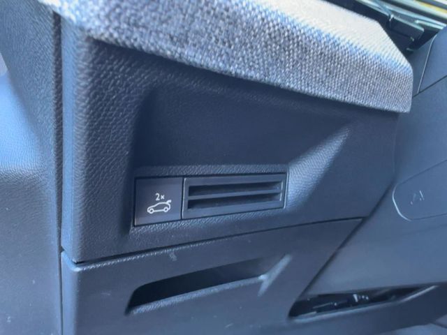Foto Nummer 13: PEUGEOT 3008