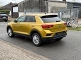 Volkswagen T-Roc 1.0 TSI *APPLE CARPLAY*NAVI*PARKASSIST*TOP - Volkswagen T-Roc mit Benzin-Antrieb: Multifunktionslenkrad