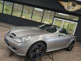 Mercedes-Benz SLK 280 Roadster 2LOOK Edition AIRSCARF/LEDER/BT - gebrauchte Mercedes-Benz SLK 280 aus dem Jahr 2005