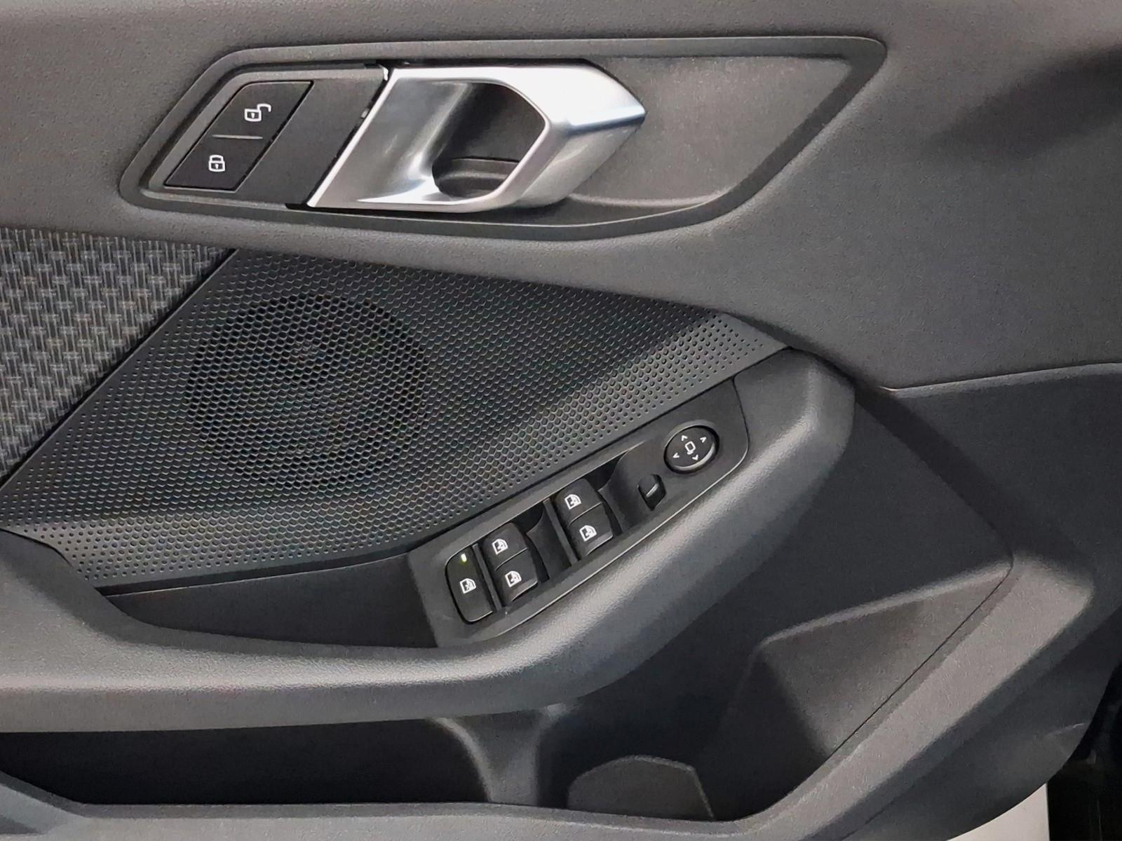 BMW 1 Series d Advantage Aut.,1.Hand,Navi,LED,Tempo,S-Heft, миниатюра 11