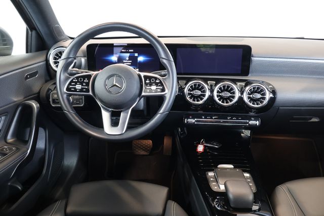 Mercedes-Benz A 180 Progressive WIDE+MBUX+KAM+LED