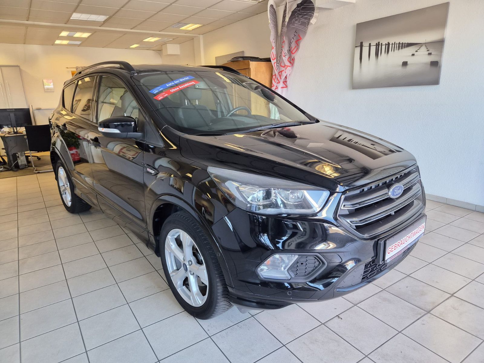 Fahrzeugabbildung Ford Kuga ST-Line/Xenon/GARANTIE/1. HAND