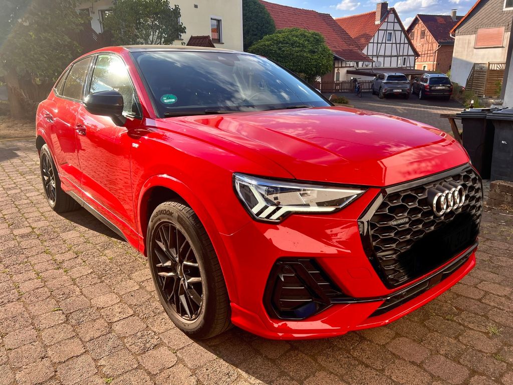 Image of Audi Q3