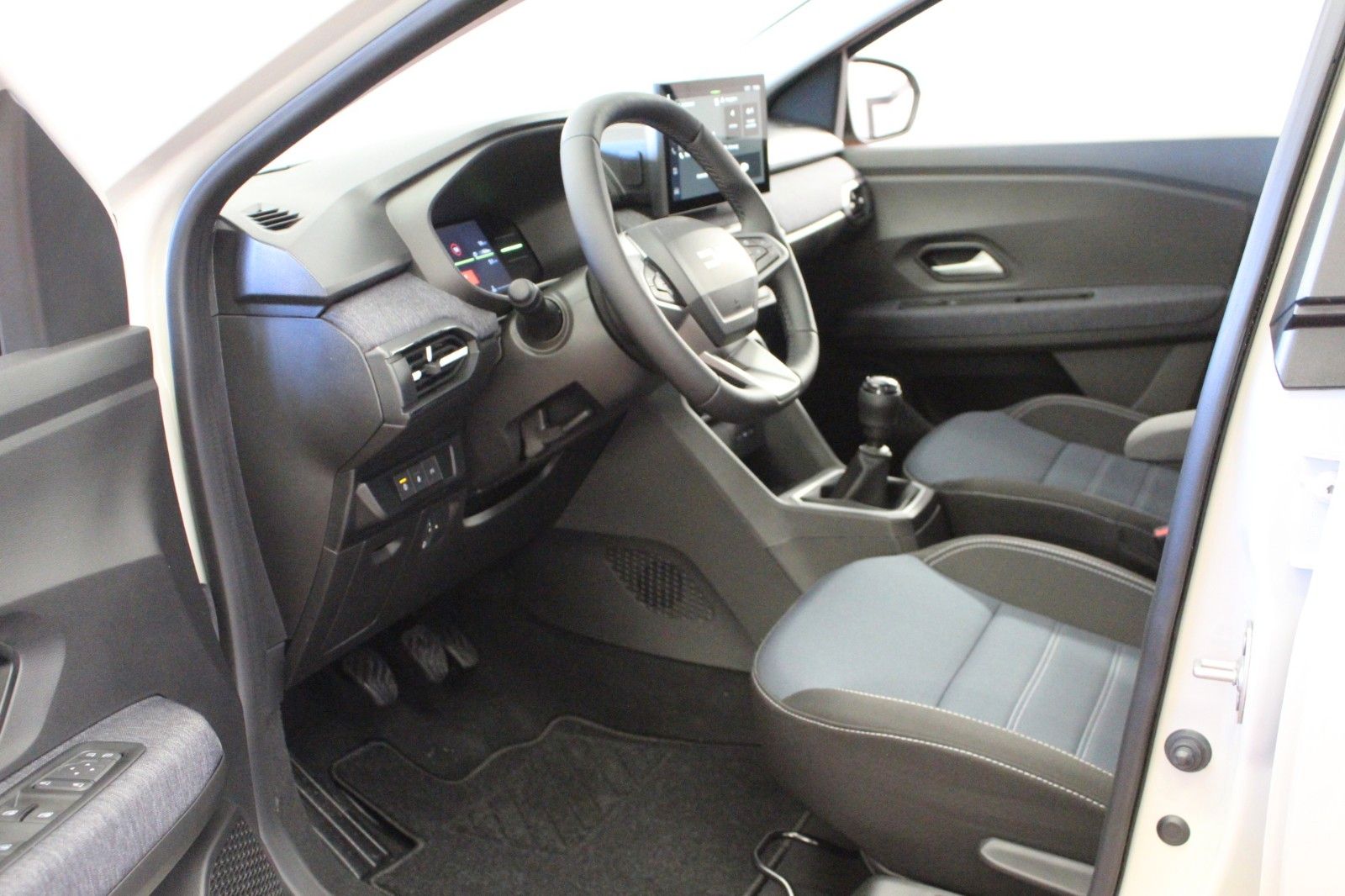 Fahrzeugabbildung Dacia Sandero Journey+ ECO-G 120 *Navi*Sitzhz*LPG