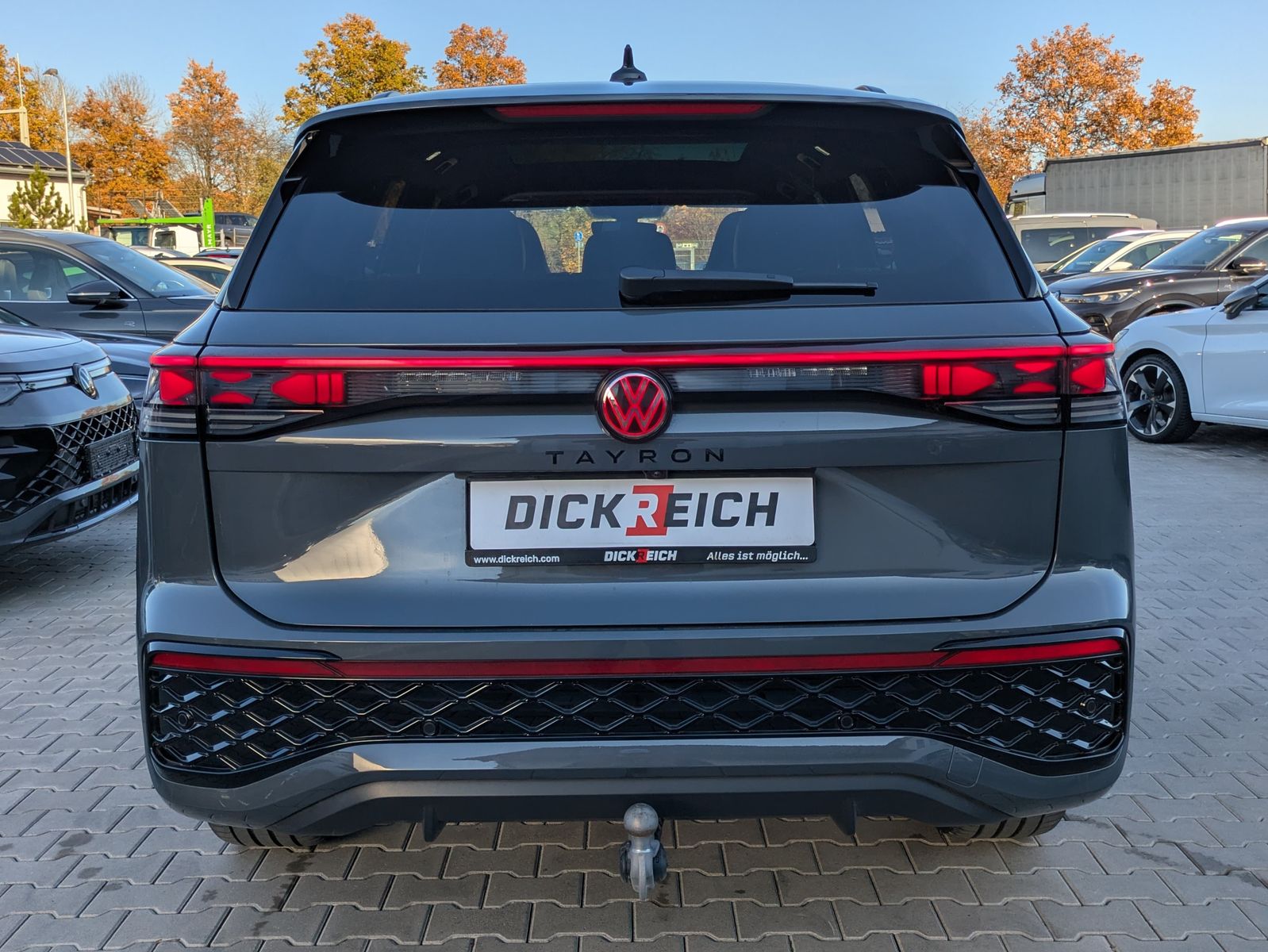 Fahrzeugabbildung Volkswagen Tayron 2.0 TDI 4M R-Line BLACK*7Si*MATRIX*PANO