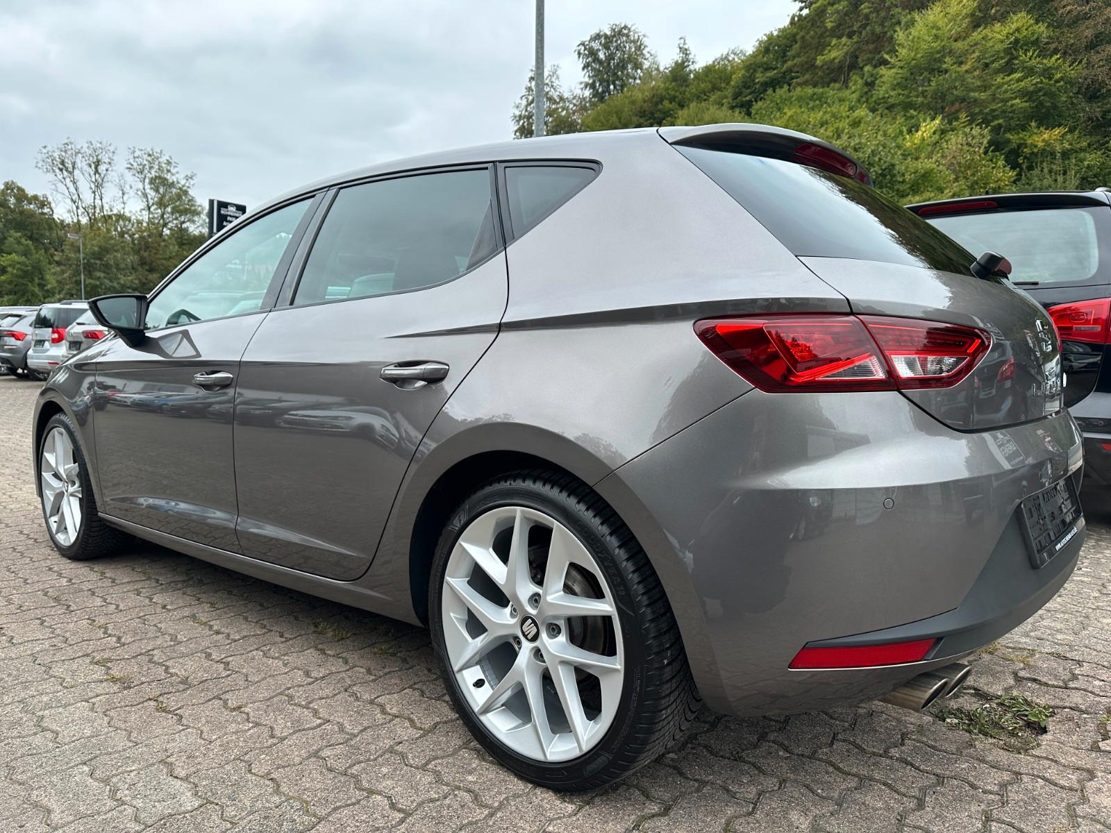 Seat Leon FR 1.HAND SHZ NAVI PDC TEMPOMAT LEDER
