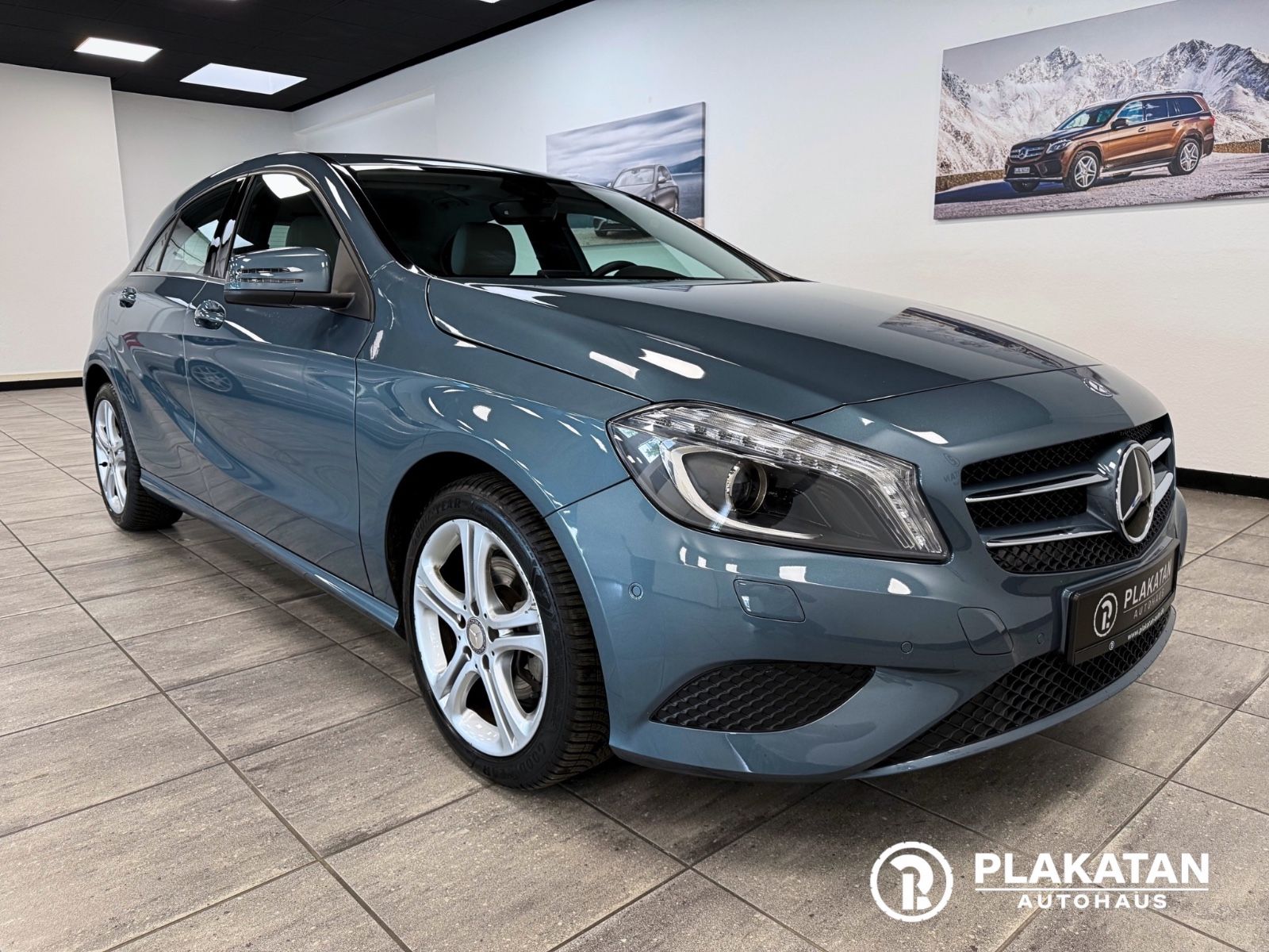 Fahrzeugabbildung Mercedes-Benz A 180 Style Bi-Xenon 1Hand MB-Service