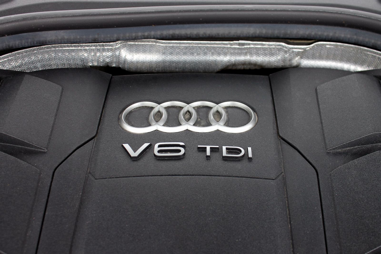 Fahrzeugabbildung Audi A8 3.0 50TDI Quattro Lang ACC 360° NAV SHZ LED