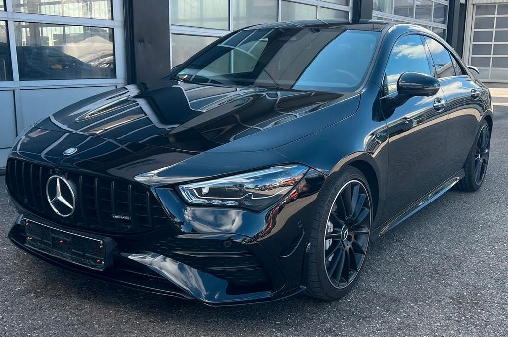 Image of Mercedes-Benz CLA 35 AMG