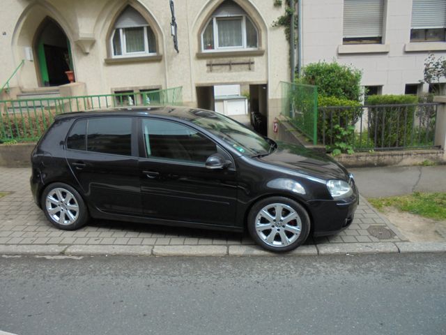 Volkswagen Golf V Lim. Comfortline TÜV NEU