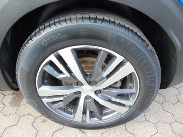 Bild 17 Peugeot 2008 e- GT