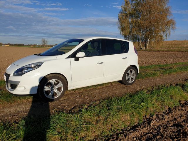 Renault Scenic Dynamique TCe 130 Dynamiqu