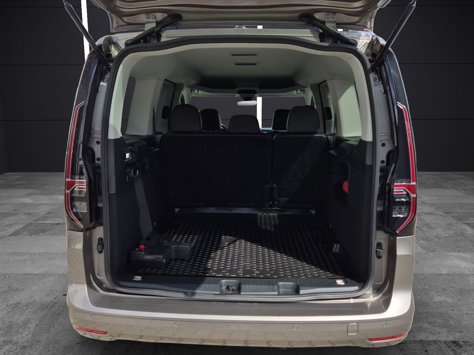 Fahrzeugabbildung Volkswagen Caddy TDI Style Maxi DSG 7-Si LED AHK Navi AID A