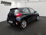 Hyundai i10 1.0 Trend Allwetter Navi DAB SHZ LenkradHZG  - Hyundai i10 aus 2023