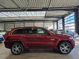 Jeep GRAND CHEROKEE 3.0 CRD OVERLAND LEDER XENON PANO - Jeep Gebrauchtwagen in Hamburg