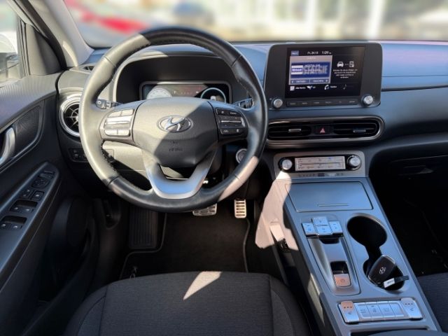 Fahrzeugabbildung Hyundai KONA Trend Elektro 2WD +CARPLAY+KLIMA+SHZ+PDC+UV