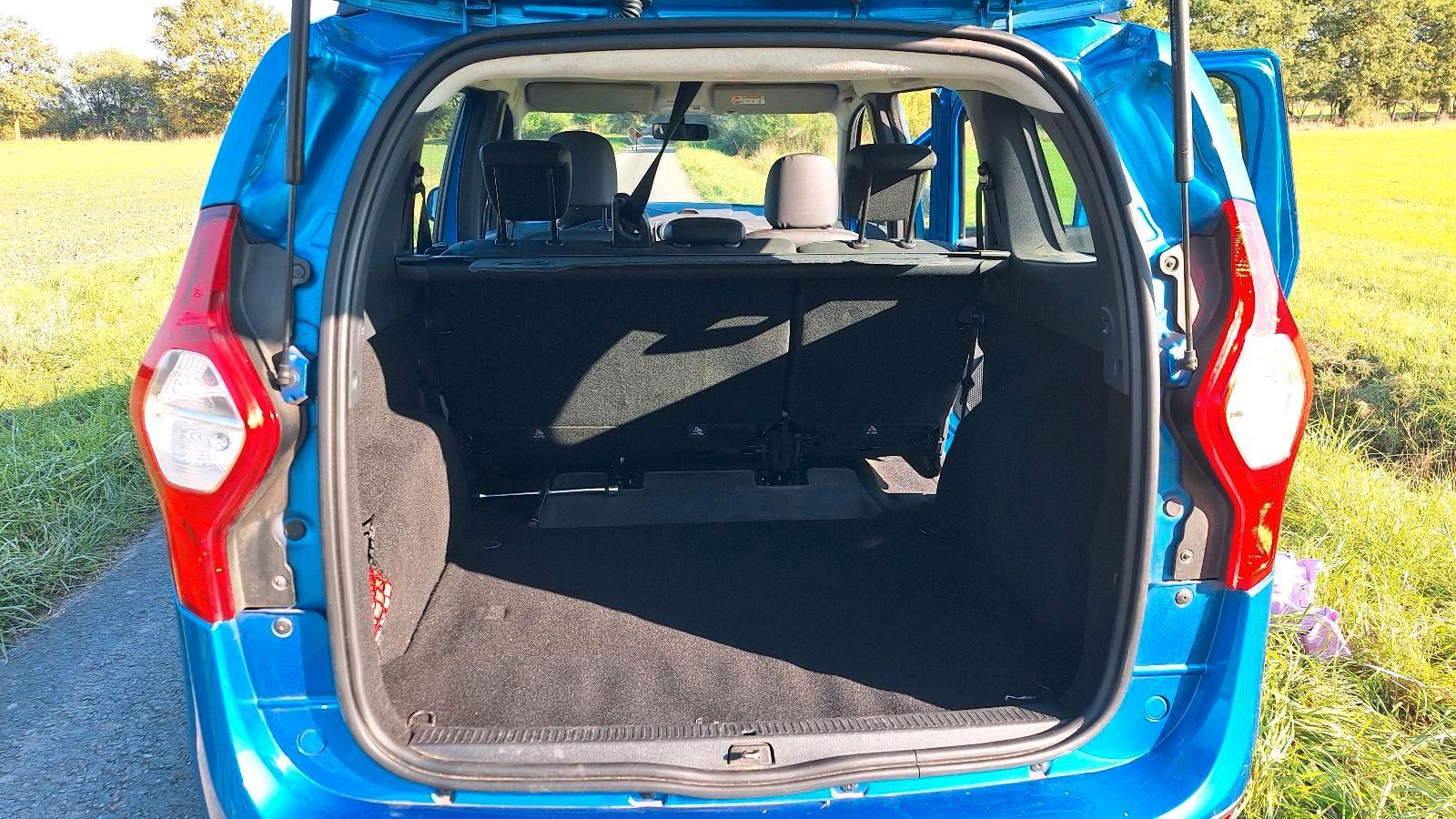 Dacia Lodgy 2015 — двигун 116 HP (85kW)