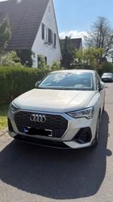 Audi Q3 Sportback 40TFSI quattro Stronic Navi LED SHZ - Audi Q3 von privat