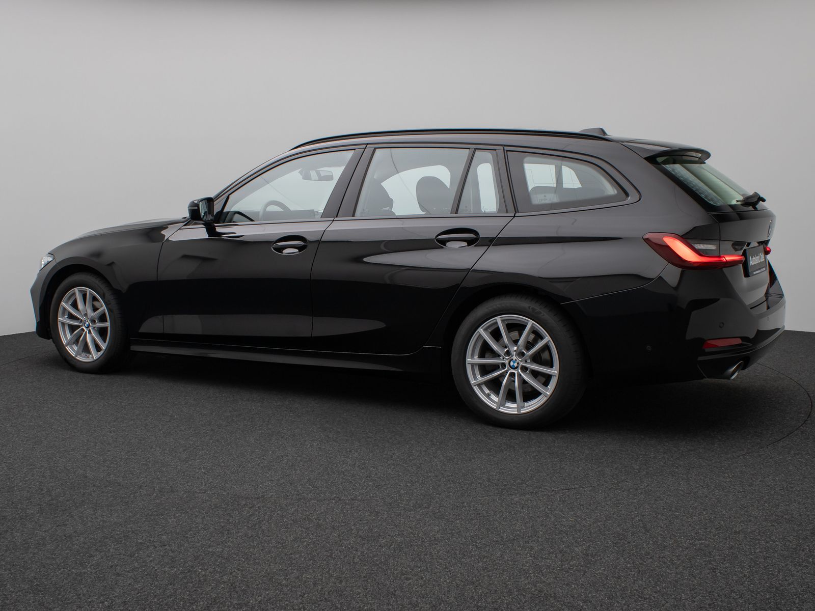 Fahrzeugabbildung BMW 318d Kamera DAB HUD Stop&Go DrivAssist Adapt.LED