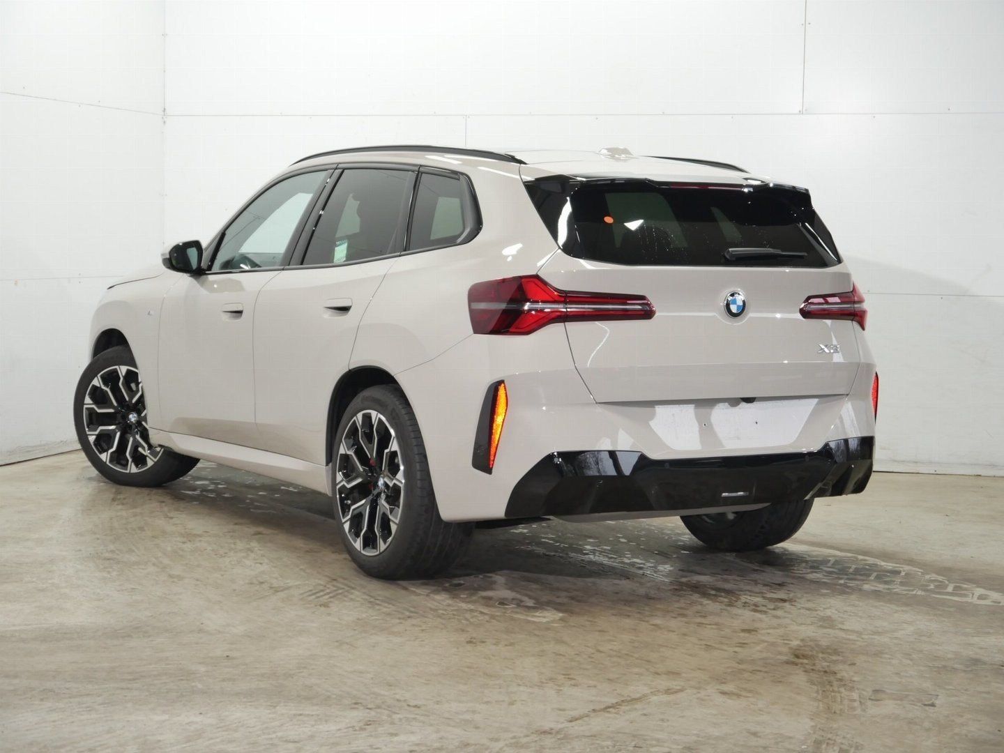 Fahrzeugabbildung BMW X3 20 xDrive M Sportpaket HK HiFi DAB LED