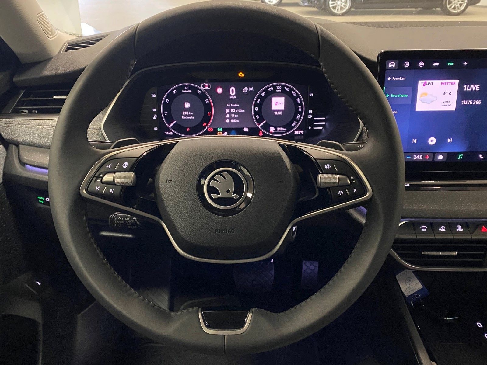 Fahrzeugabbildung SKODA Octavia 1.5 TSI MHEV 110kW DSG Selection+Matrix+