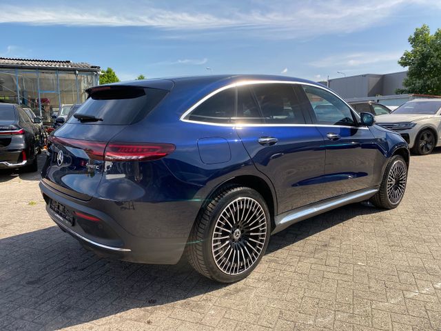 Mercedes-Benz EQC 400 4Matic AMG Line*PANO - AHK - NAVI - KAM*