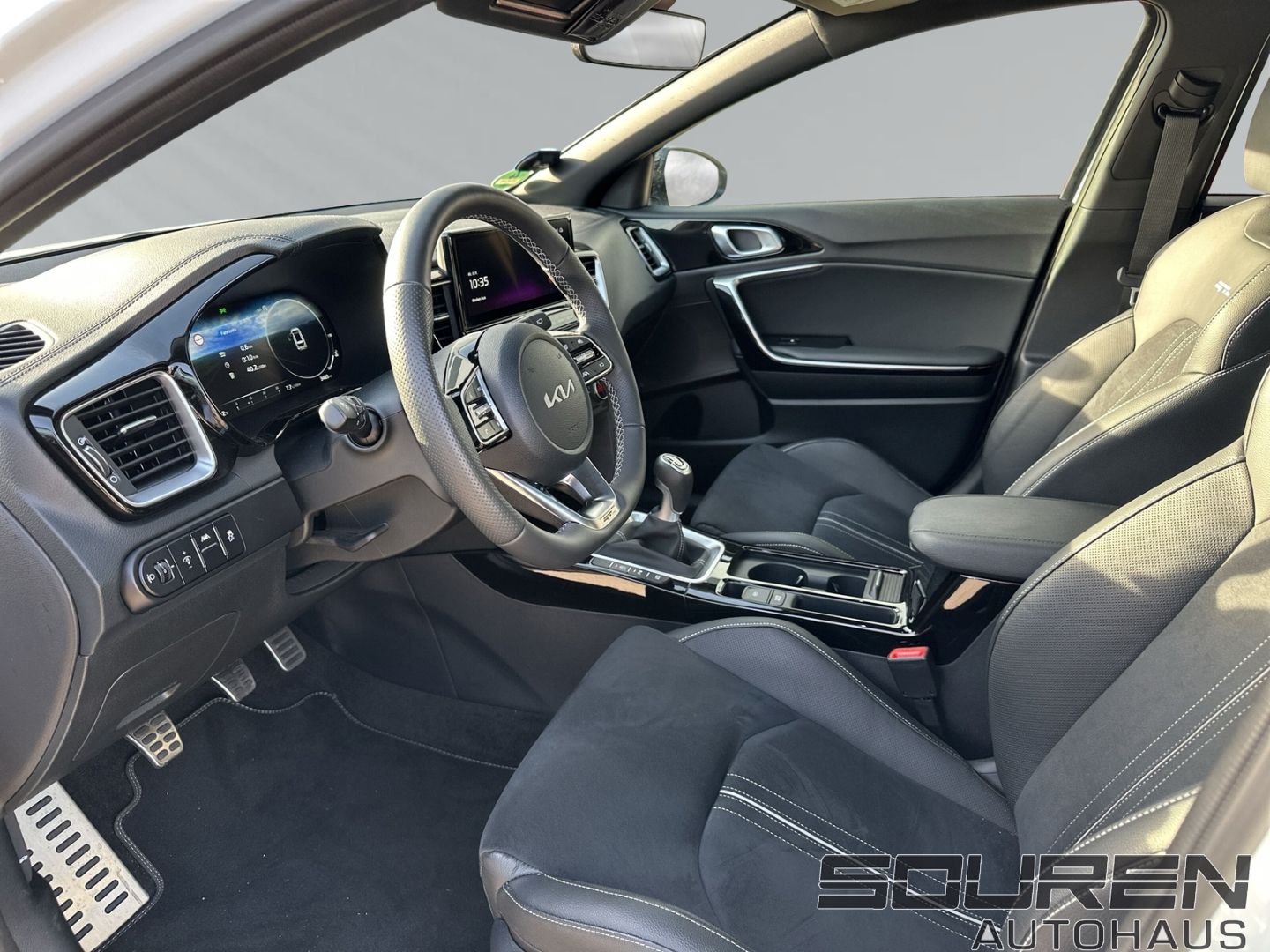 Fahrzeugabbildung Kia Ceed 1.5 T-GDI GT-Line GLASDACH TEC-& LED-Paket