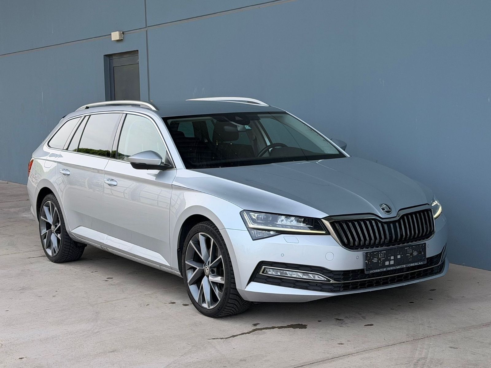 Skoda Superb 2,0tdi Aut.Style 19Zoll Virtual Kamer.AHK imagem 2