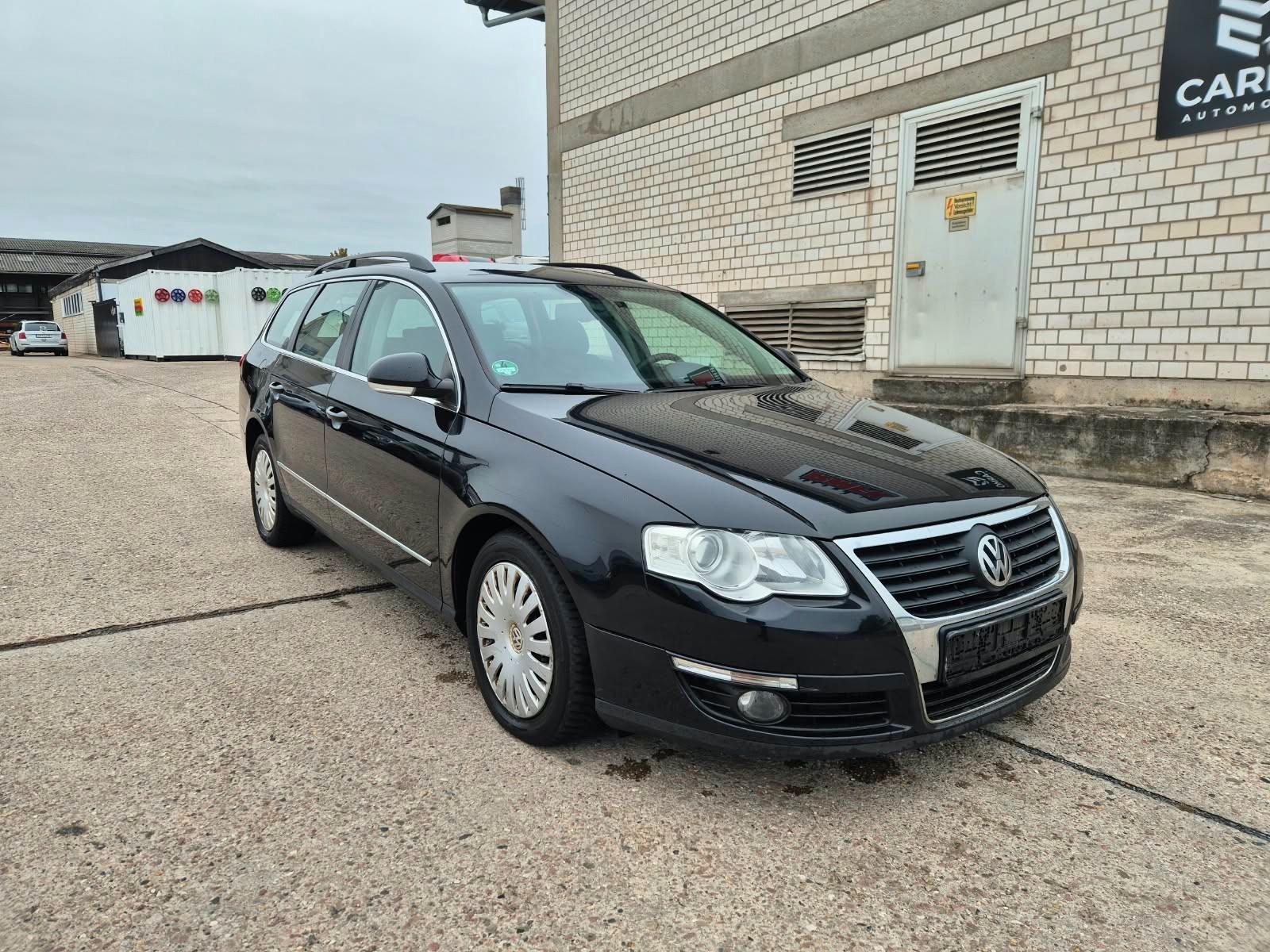 Volkswagen Passat 2010 — салон