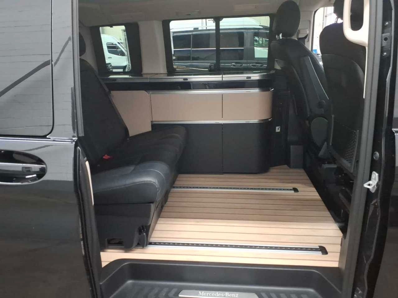 Fahrzeugabbildung Mercedes-Benz V 300 d MARCO POLO AMG Markise AHK2,5to AIRMATIC
