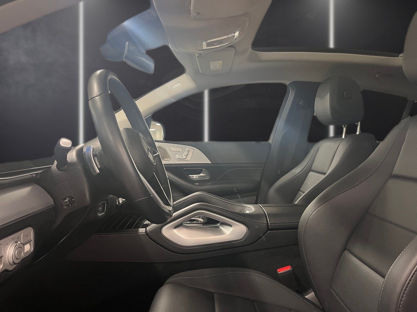 Fahrzeugabbildung Mercedes-Benz GLE 350 de 4M AMG Coupé*Pano*Totwin*AIRMATIC*360