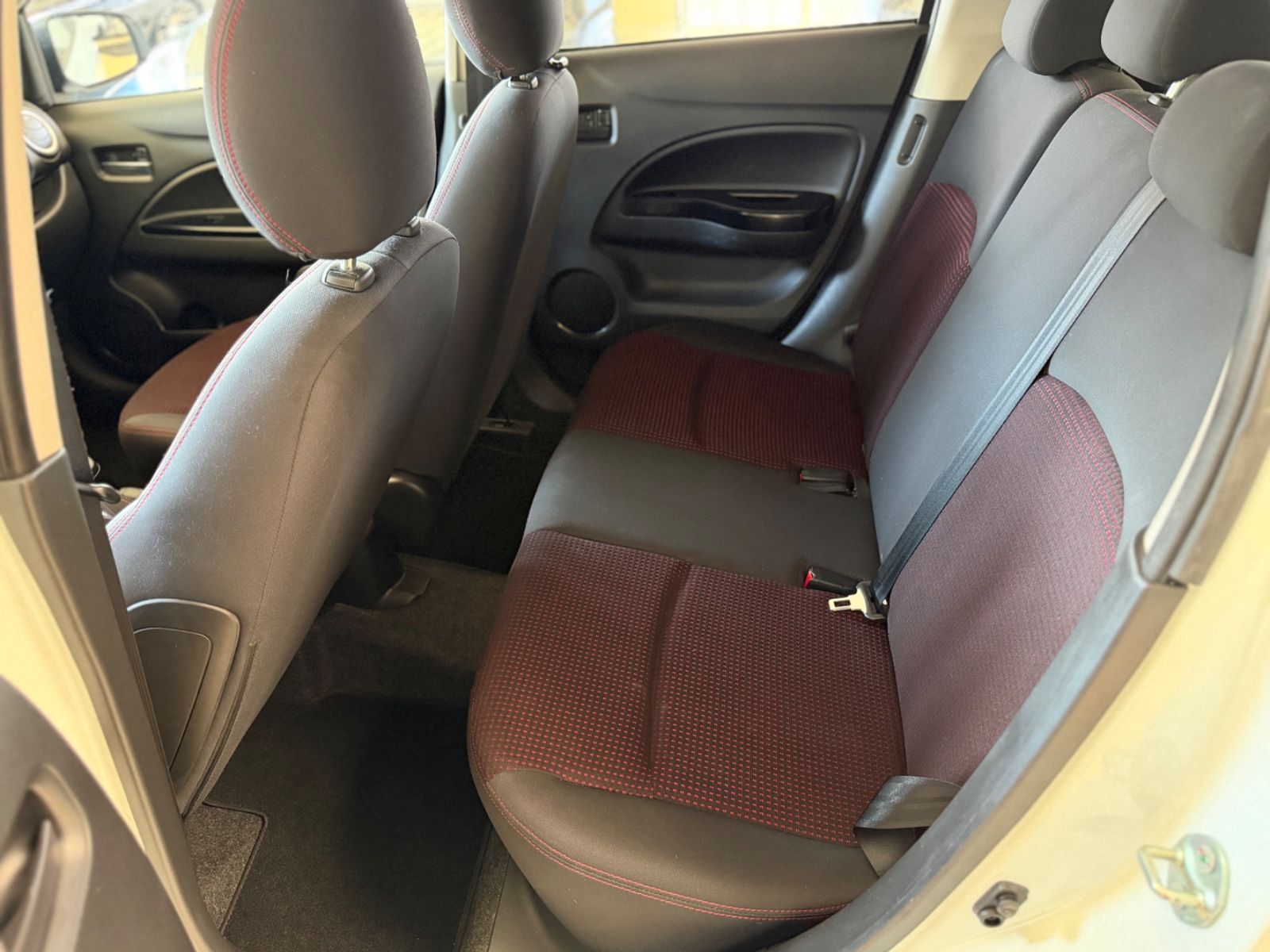 Fahrzeugabbildung Mitsubishi Space Star Diamant Edition+