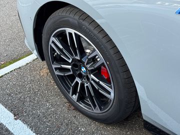 BMW 520d xDrive M Sportpaket Head-Up HK HiFi DAB