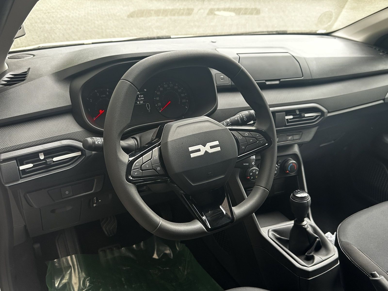 Fahrzeugabbildung Dacia Sandero Essential SCe 65