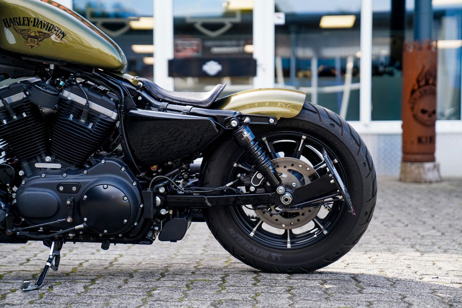 Fahrzeugabbildung Harley-Davidson SPORTSTER XL883N IRON - Jekill - Kurzes Heck -