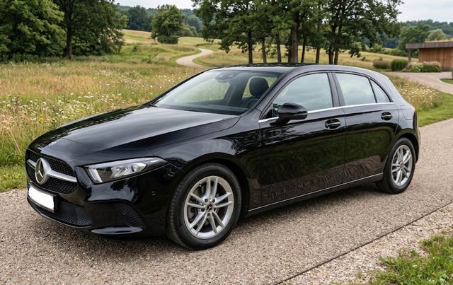 MERCEDES-BENZ A 200 -