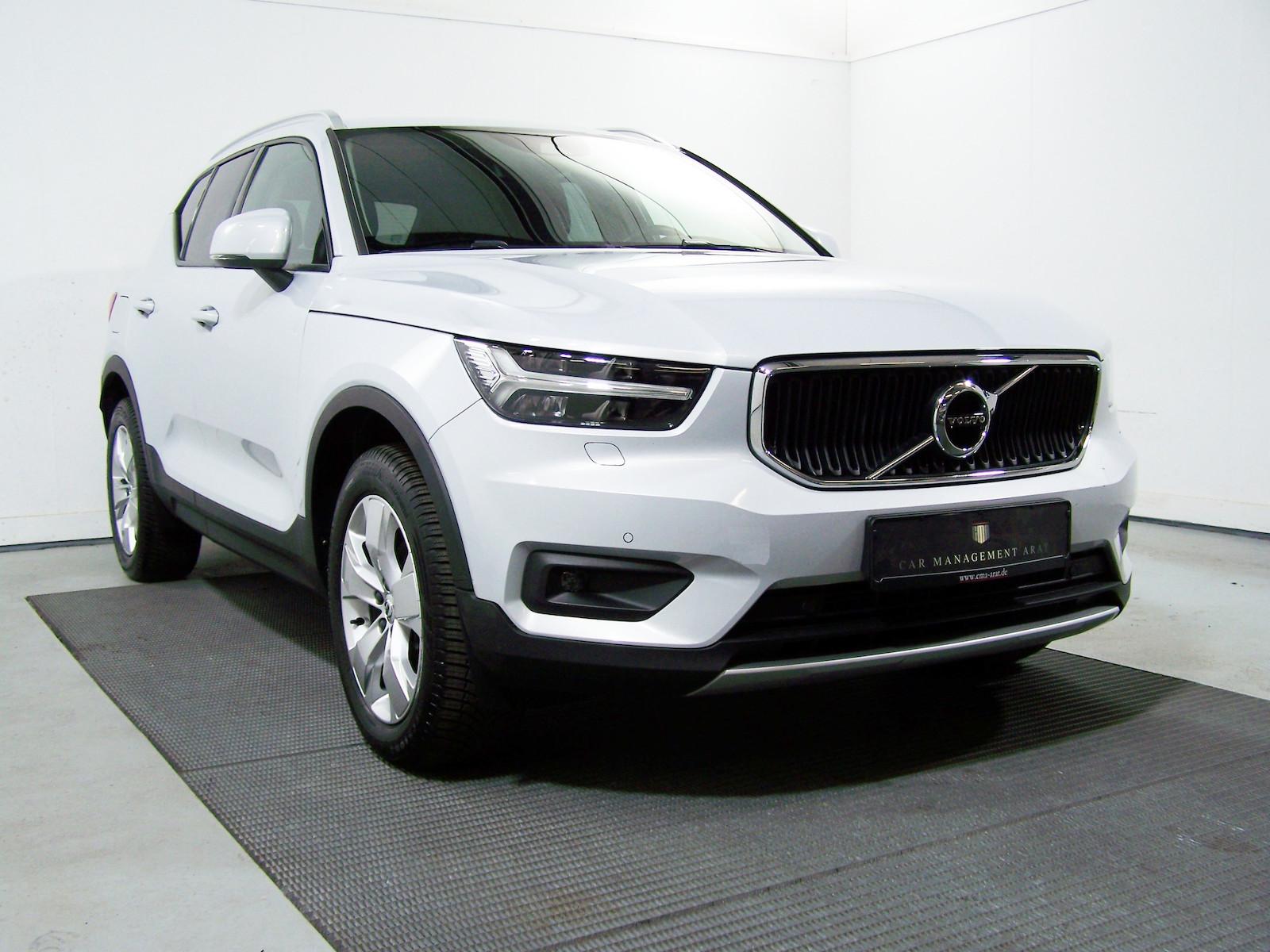 Volvo XC40 T3 Momentum Pro AUTOM LED+NAV+AMBIE+R19+KAM