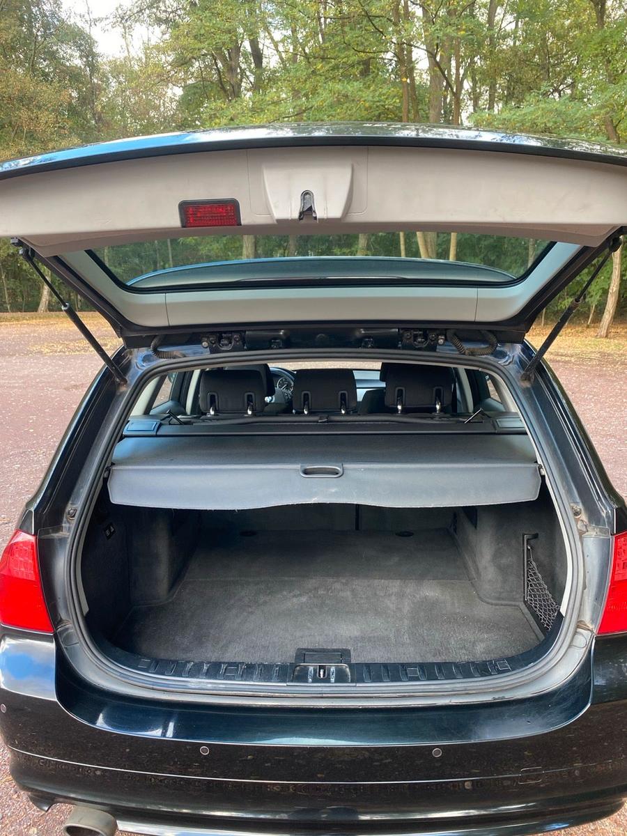 BMW 318 2010 — photo 6