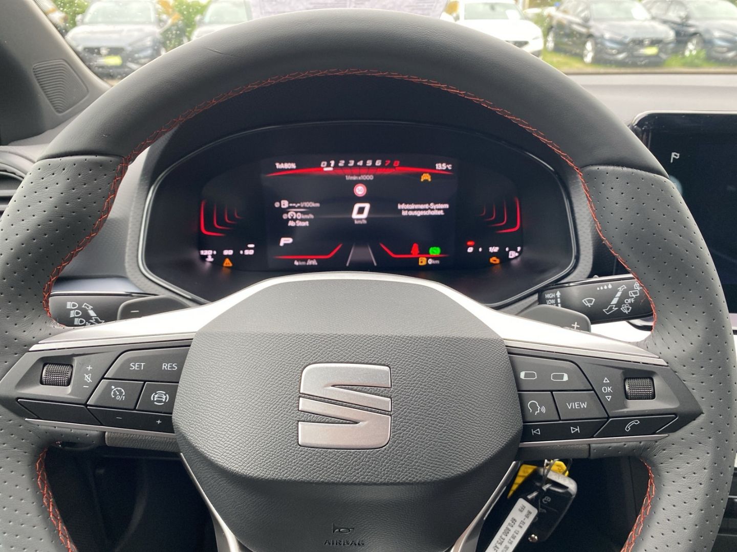 Fahrzeugabbildung SEAT Ibiza FR Navi Digitales Cockpit LED Apple CarPla