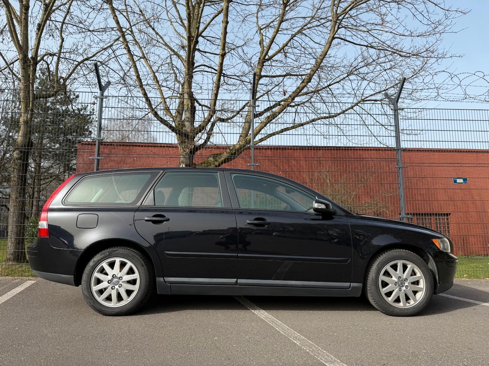 Volvo V50 Kombi 2.0 D Momentum