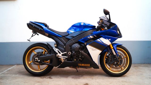 Yamaha YZF R1 RN19 | Inspektion + Reifen NEU | Original