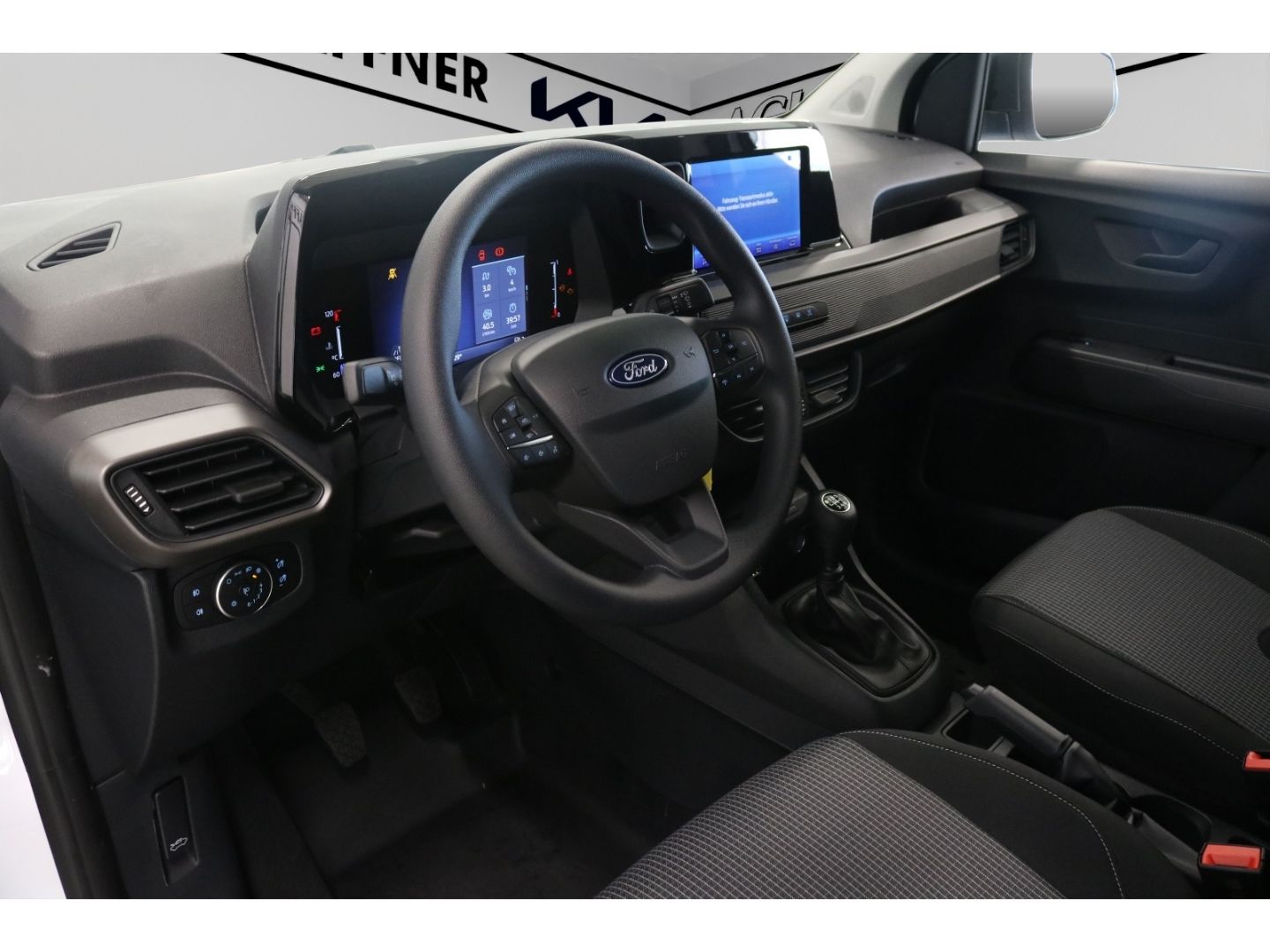 Fahrzeugabbildung Ford Transit Courier Trend 1.0 EcoBoost DAB