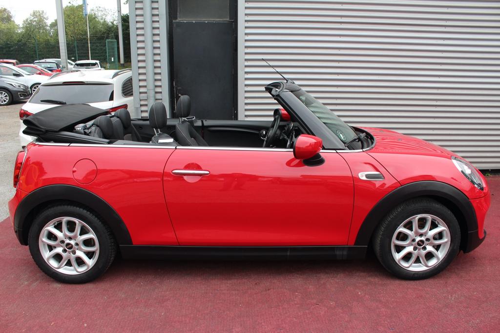 MINI Cooper Cabrio