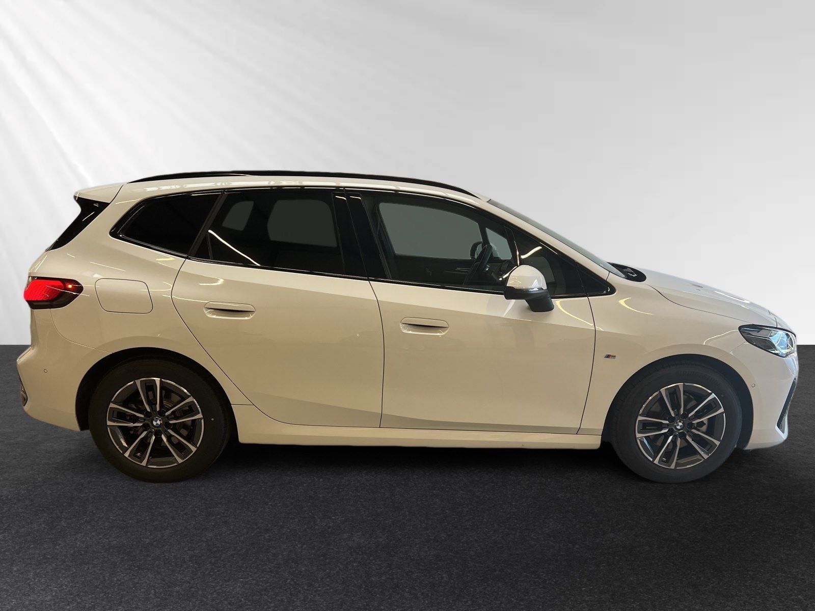 BMW 220d Active Tourer M Sport AHK Harman Kardon foto 2